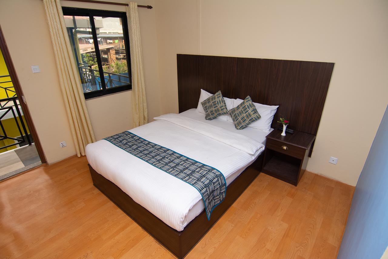 Hotel Dine & Dream Kathmandu Bagian luar foto